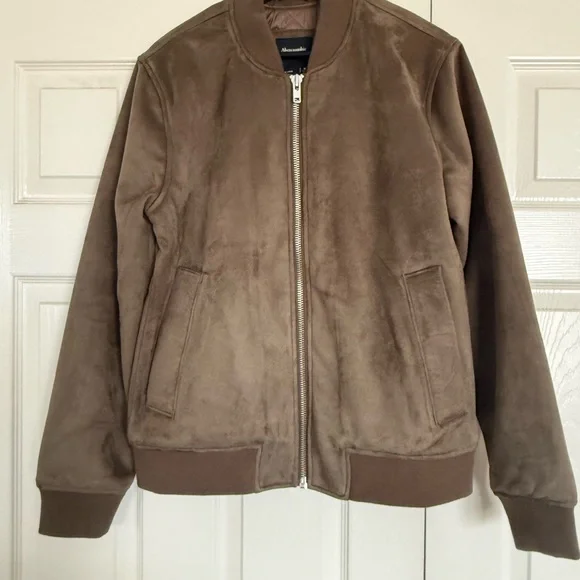 Abercrombie & Fitch Vegan Suede Bomber Jacket - Picture 3 of 8
